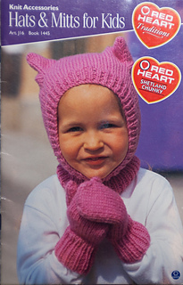 Red Heart Book 1445 Hats & Mitts for Kids to Knit